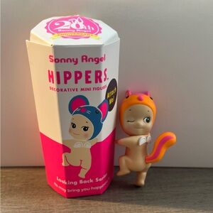 Sonny Angel Hippers Looking Back Series - *Secret*